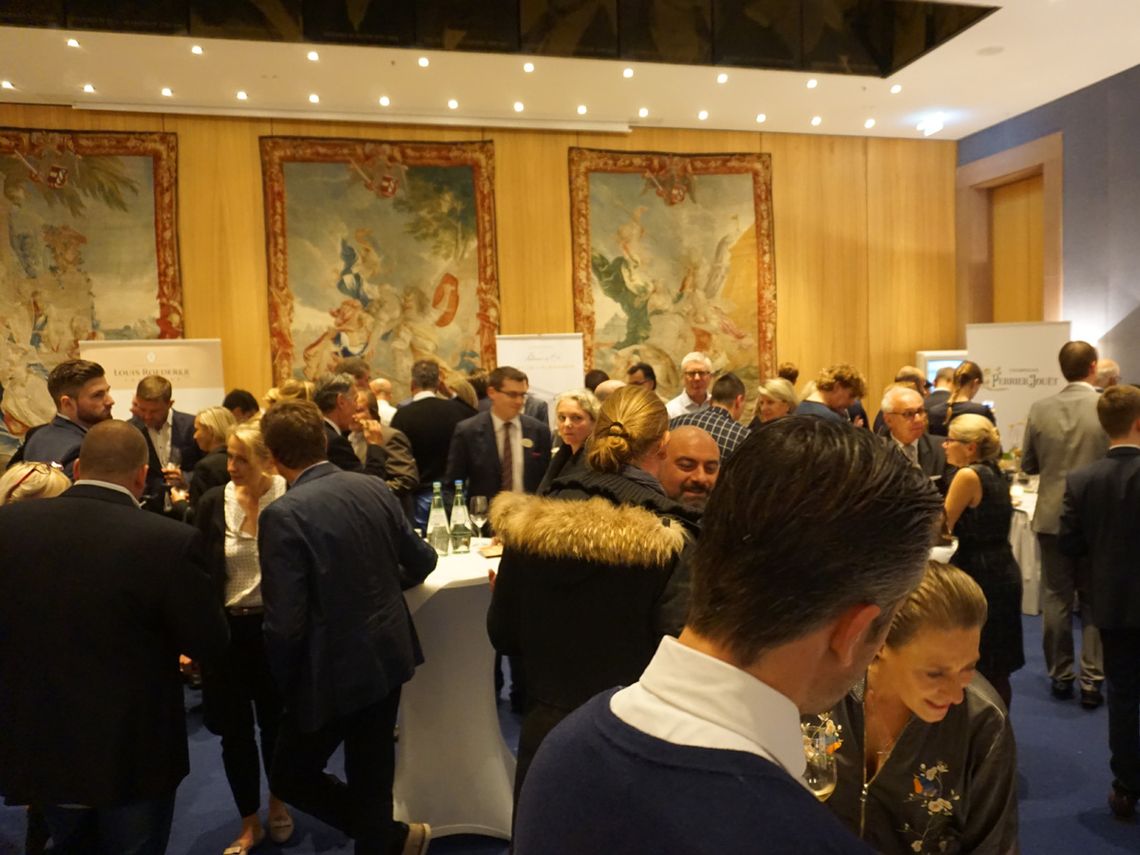 falstaff Champagnergala 2016 Düsseldorf - Besucher. Foto: Champagner Club