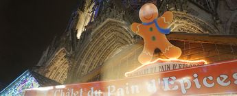 Weihnachtsmarkt an der Kathedrale Notre Dame in Reims. Foto: Champagner-club.de